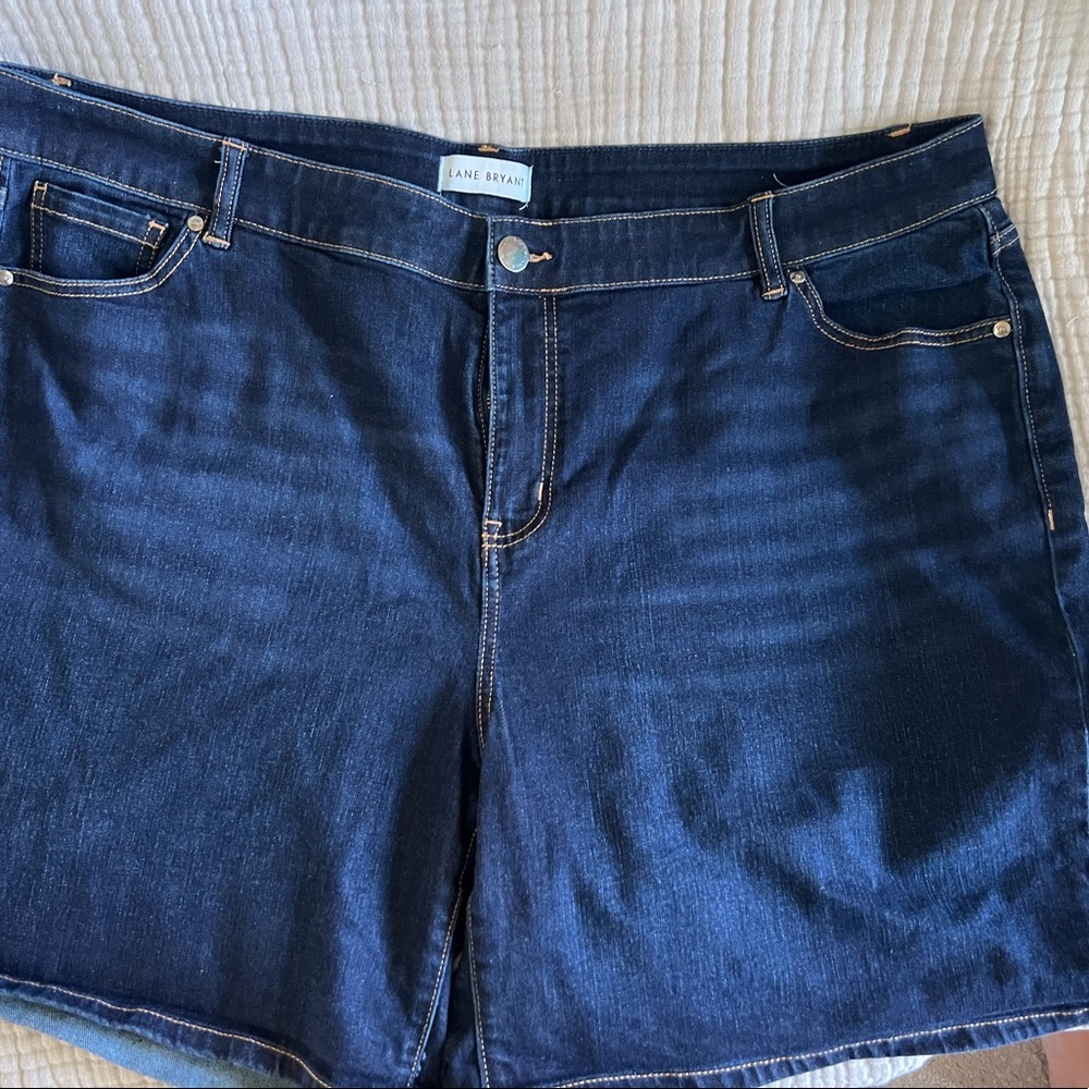 Lane Bryant mid rise girlfriend short